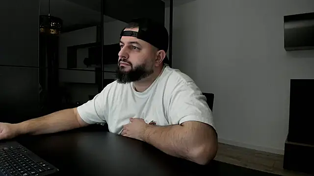 Snapshot of DravenPeak chatting on March 16, 4:18 am DravenPeak online show from March 16, 4:18 am