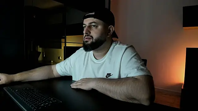 Snapshot of DravenPeak chatting on March 19, 9:52 pm DravenPeak online show from March 19, 9:52 pm