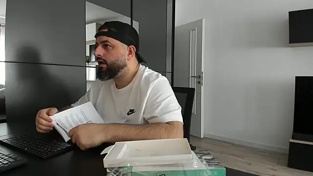 Snapshot of DravenPeak chatting on March 26, 11:16 am DravenPeak online show from March 26, 11:16 am