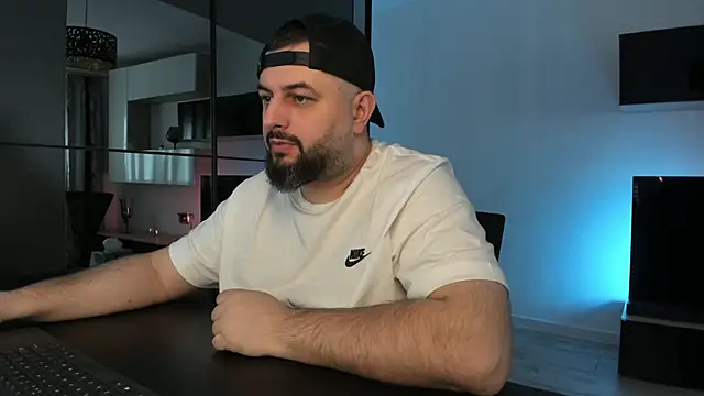 Snapshot of DravenPeak chatting on March 29, 1:00 pm DravenPeak online show from March 29, 1:00 pm