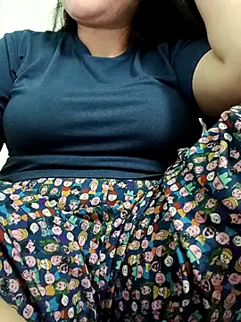  Babyrose  online show from January 18, 5:50 pm