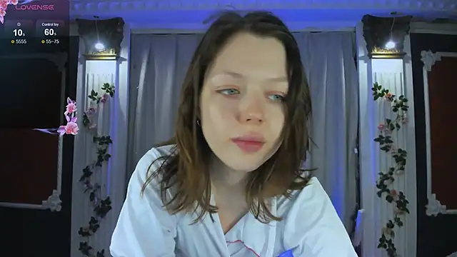 Lunar Lily online show from October 13, 5:29 am