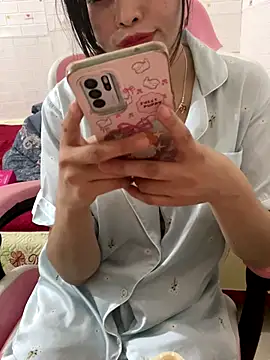 Snapshot of Lissa_xinh09 chatting on October 30, 4:36 am Lissa xinh09 online show from October 30, 4:36 am