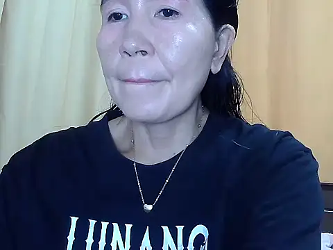 Snapshot of Elara8309 chatting on November 12, 2:12 am Elara8309 online show from November 12, 2:12 am