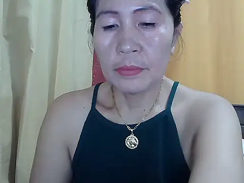Snapshot of Elara8309 chatting on July 4, 1:56 am Elara8309 online show from July 4, 1:56 am
