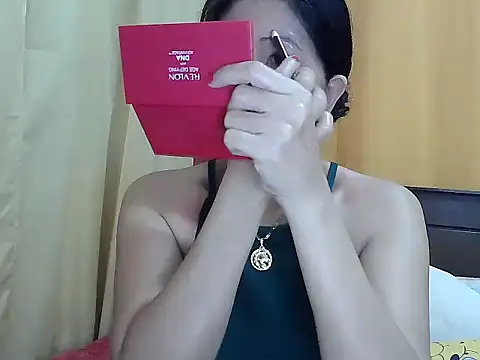 Snapshot of Elara8309 chatting on July 14, 2:05 am Elara8309 online show from July 14, 2:05 am
