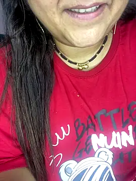 Snapshot of indian-hotmilfs chatting on November 7, 3:06 am indian-hotmilfs online show from November 7, 3:06 am