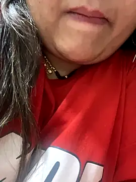 Snapshot of indian-hotmilfs chatting on November 26, 1:12 pm indian-hotmilfs online show from November 26, 1:12 pm