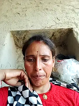 Snapshot of Arti13A chatting on July 4, 9:15 am Arti13A online show from July 4, 9:15 am