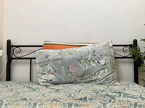 LucytheDevilQueen online show from October 8, 2:09 am