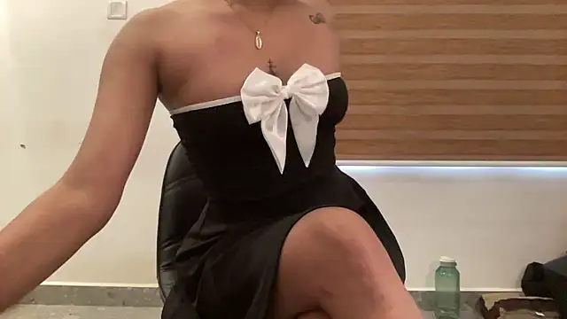 LucytheDevilQueen online show from November 30, 2:59 am