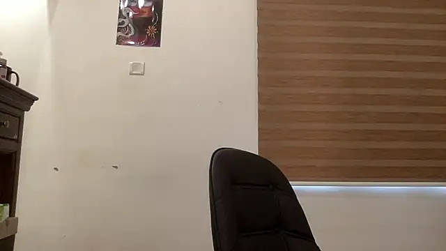 LucytheDevilQueen online show from December 1, 3:00 am