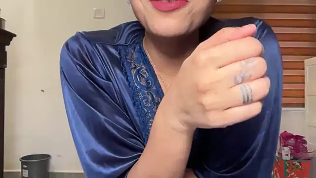 LucytheDevilQueen online show from March 8, 5:11 am