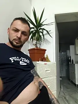 papichulo0099 online show from January 7, 3:31 am