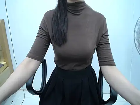  Lady- online show from May 19, 6:58 pm
