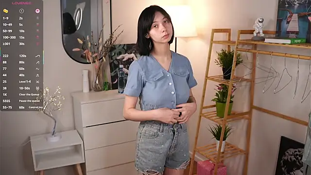 SuzanneHowse online show from October 17, 7:00 am