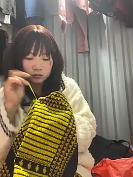 AAANINE22 online show from December 1, 1:49 pm