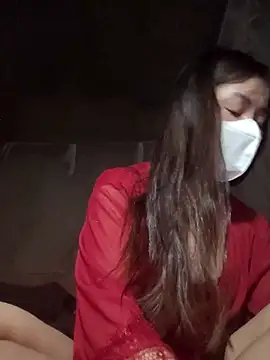 Snapshot of TinTim02 chatting on January 18, 2:32 pm TinTim02 online show from January 18, 2:32 pm