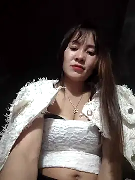 Snapshot of TinTim02 chatting on February 6, 4:21 pm TinTim02 online show from February 6, 4:21 pm