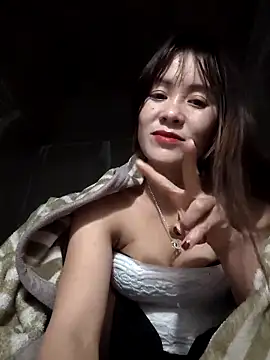 Snapshot of TinTim02 chatting on February 8, 2:20 pm TinTim02 online show from February 8, 2:20 pm