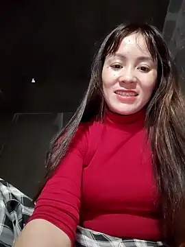 Snapshot of TinTim02 chatting on February 14, 11:18 am TinTim02 online show from February 14, 11:18 am