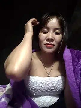 Snapshot of TinTim02 chatting on March 5, 1:51 pm TinTim02 online show from March 5, 1:51 pm