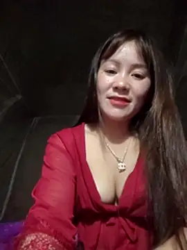 Snapshot of TinTim02 chatting on March 6, 2:02 pm TinTim02 online show from March 6, 2:02 pm