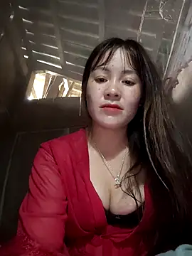 Snapshot of TinTim02 chatting on March 8, 7:56 am TinTim02 online show from March 8, 7:56 am