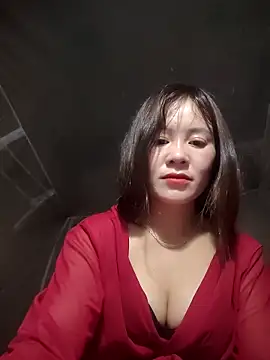 Snapshot of TinTim02 chatting on March 22, 8:23 pm TinTim02 online show from March 22, 8:23 pm