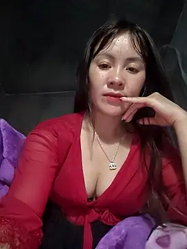 Snapshot of TinTim02 chatting on March 30, 10:33 pm TinTim02 online show from March 30, 10:33 pm