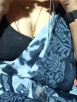 Snapshot of telugu-juliet chatting on December 13, 7:53 pm telugu-juliet online show from December 13, 7:53 pm