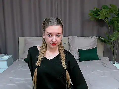 Snapshot of DarcyWilsy chatting on November 30, 6:23 pm DarcyWilsy online show from November 30, 6:23 pm