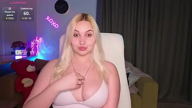 adrelaxina online show from March 23, 6:45 pm