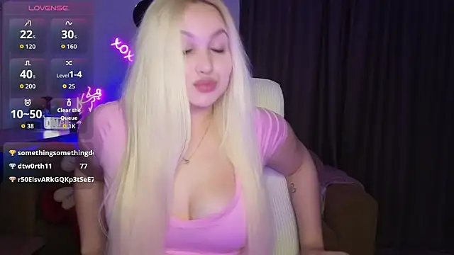 Snapshot of adrelaxina chatting on May 16, 7:45 pm adrelaxina online show from May 16, 7:45 pm