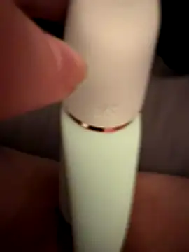 Snapshot of Heissemaus03819 chatting on November 20, 7:46 pm Heissemaus03819 online show from November 20, 7:46 pm