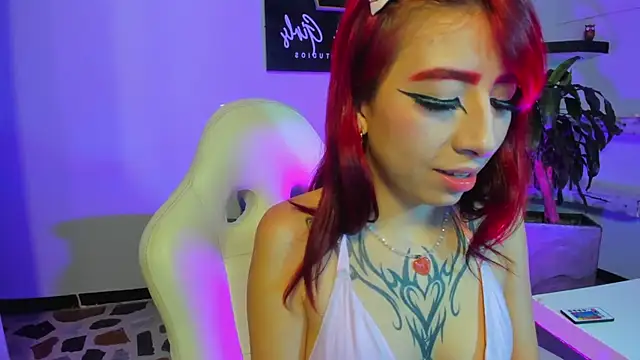 RavenKitty  online show from September 29, 4:50 am