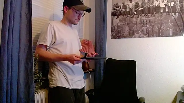 Snapshot of ChefDeLust chatting on October 27, 5:17 pm ChefDeLust online show from October 27, 5:17 pm