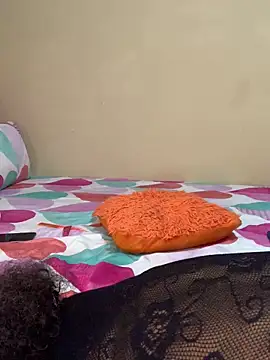 Lady-Amina online show from June 5, 2:18 am