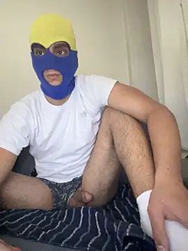 Snapshot of TurkishHotBoyy chatting on November 24, 12:38 pm TurkishHotBoyy online show from November 24, 12:38 pm