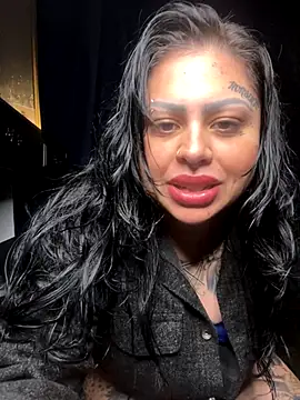 chicanachic13 online show from October 23, 6:13 am