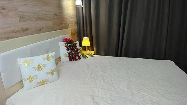 Babyy Lynaa online show from September 25, 5:55 am