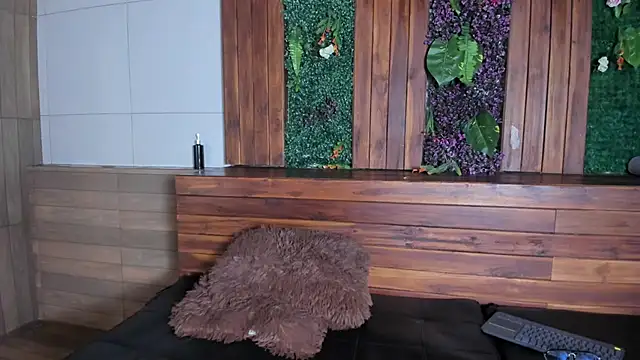 AustinJones  online show from December 4, 6:38 pm