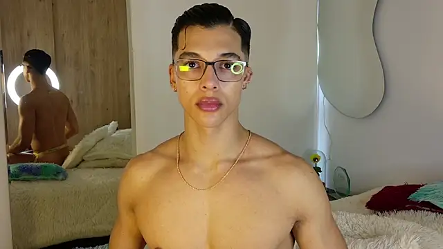 Troye Williams online show from April 13, 12:10 pm