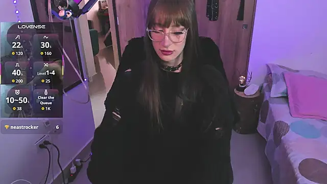 starrraura online show from December 22, 7:11 pm