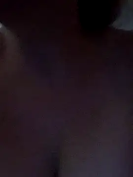 Snapshot of XEmoxkittyx chatting on February 7, 5:11 am XEmoxkittyx online show from February 7, 5:11 am