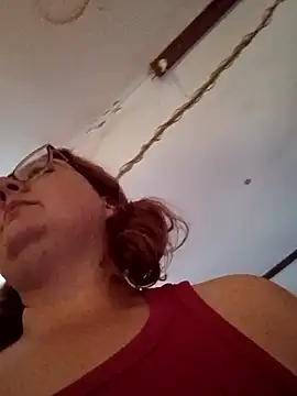 Snapshot of XEmoxkittyx chatting on February 8, 6:55 pm XEmoxkittyx online show from February 8, 6:55 pm