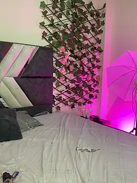 Snapshot of Dirty_isabella18 chatting on February 2, 5:00 pm Dirty isabella18 online show from February 2, 5:00 pm