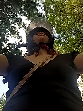 Snapshot of SirenRouge_69 chatting on November 8, 7:45 pm SirenRouge 69 online show from November 8, 7:45 pm