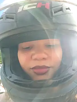 Snapshot of SirenRouge_69 chatting on November 26, 8:21 pm SirenRouge 69 online show from November 26, 8:21 pm