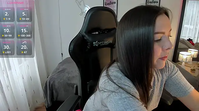 amaia monet online show from October 15, 7:47 pm